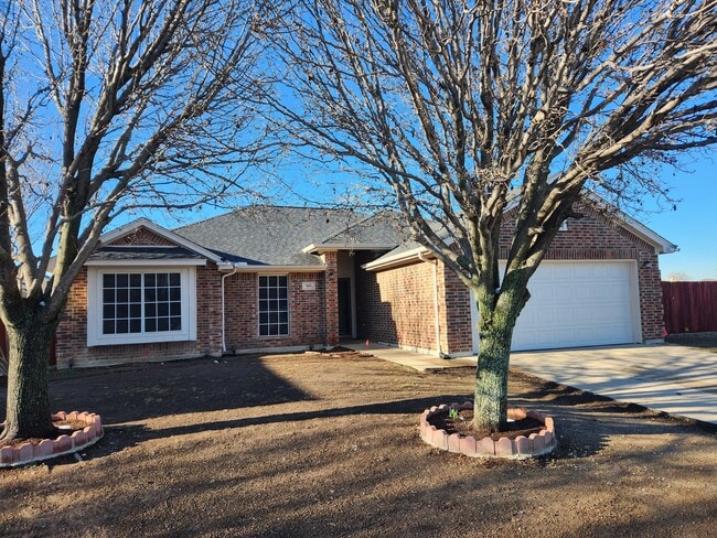 property at 989 Mesa Vista Dr