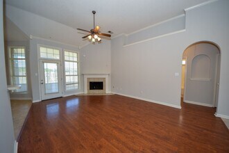 2648 Plum Creek Dr in Memphis, TN - Building Photo - Building Photo