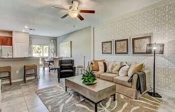 3926 Cat Mint St in Tampa, FL - Building Photo - Building Photo