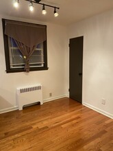 127 Covington Rd, Unit 2 in Philadelphia, PA - Building Photo - Building Photo