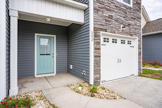 202 N Stingray Ln in Sneads Ferry, NC - Building Photo - Building Photo