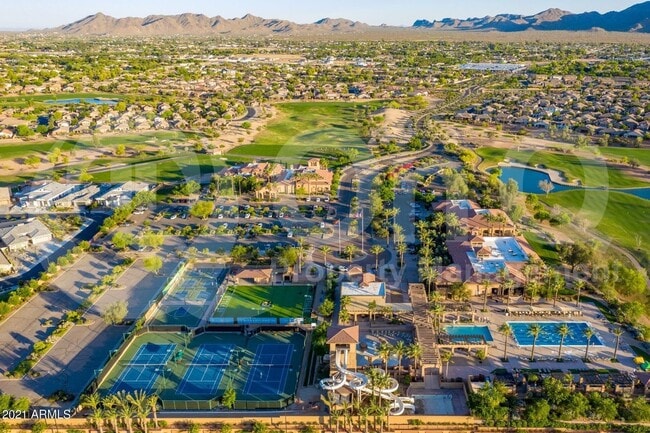 property at 3221 E Virgil Dr