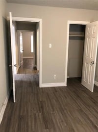 2004 Bleker St photo'