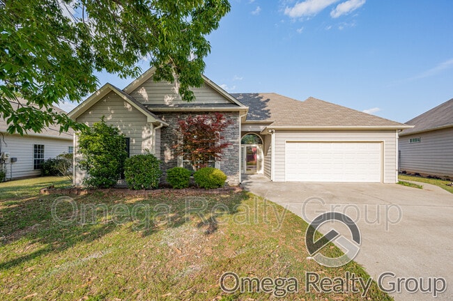 205 Stonehaven Trace in Pelham, AL - Building Photo - Building Photo