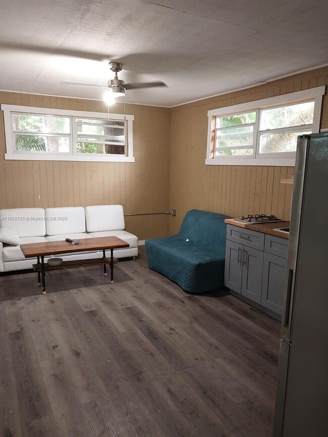 property at 76 Ave