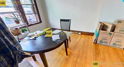 15 Centre St in Cambridge, MA - Foto de edificio - Building Photo