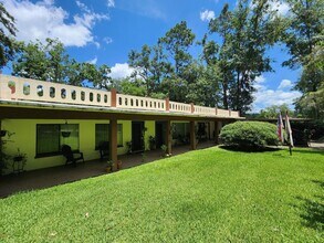 1210 Firethorne Ln in Tallahassee, FL - Building Photo - Building Photo