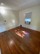 714 N Van Buren St in Iowa City, IA - Building Photo - Building Photo