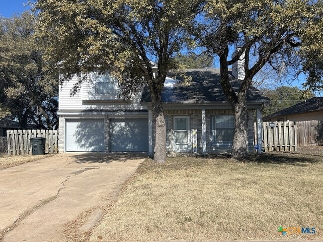 property at 3505 Winchester Dr