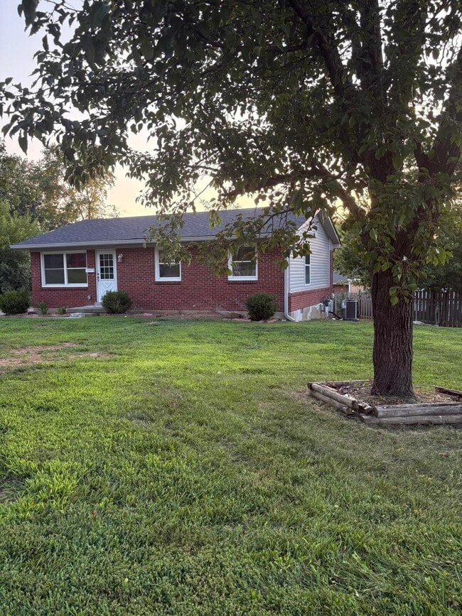 1948 Dunkirk Ct in Lexington, KY - Building Photo - Building Photo
