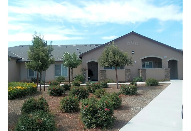 property at 102 N Fowler Ave