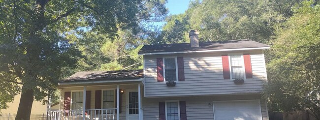 926 Hemingway Rd in Stone Mountain, GA - Building Photo - Building Photo