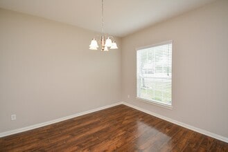 6003 Hickory Hollow Dr in Pearland, TX - Building Photo - Building Photo