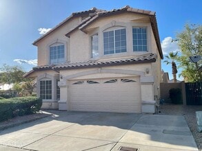 1702 E Blackhawk Dr in Phoenix, AZ - Foto de edificio - Building Photo