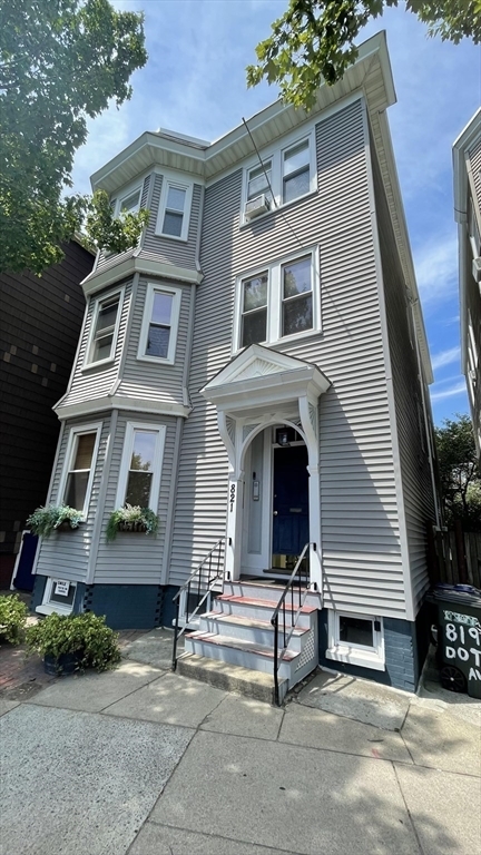 821 Dorchester Ave, Unit 2 in Boston, MA - Building Photo - Building Photo