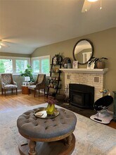 31 Oakland Ave in Woodbury, NY - Building Photo - Building Photo