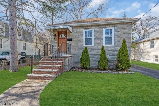 property at 1218 Kline Pl