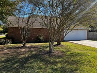 123 Olive Branch Dr in Youngsville, LA - Foto de edificio - Building Photo