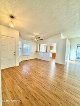 6052 Walnut Creek Rd in Reno, NV - Building Photo - Building Photo