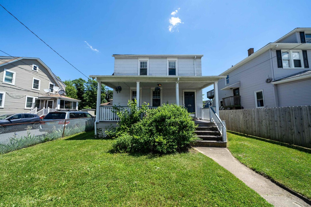 175 2nd Ave in Long Branch, NJ - Foto de edificio