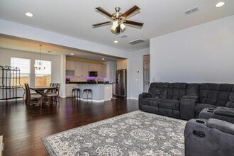 422 Northern Red Oak Dr in Summerville, SC - Building Photo - Building Photo