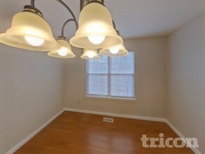 5085 Forest View Trail in Douglasville, GA - Foto de edificio - Building Photo