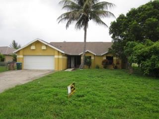 2235 SW 12th Pl in Cape Coral, FL - Building Photo