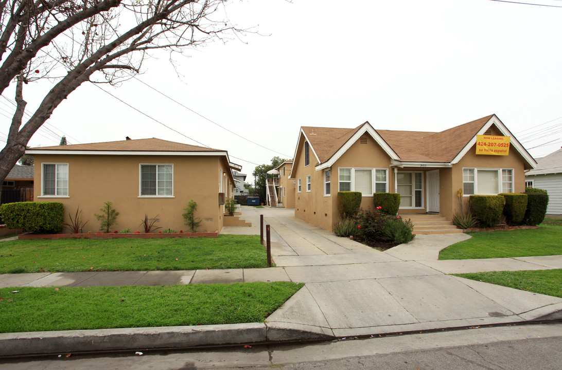 9453-9459 Los Angeles St in Bellflower, CA - Building Photo