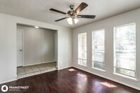 3730 Nutwood Ln in Spring, TX - Foto de edificio - Building Photo