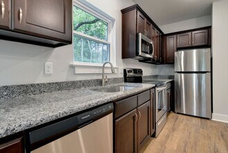 134 Magruder Ave in Williamsburg, VA - Building Photo - Building Photo