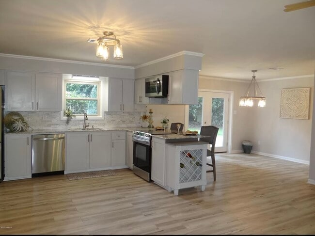 107 Essex St in Lafayette, LA - Building Photo - Building Photo