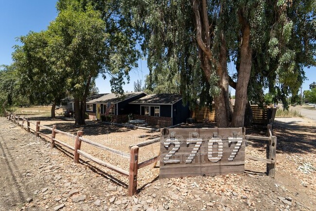 2707 Robertson St in Ramona, CA - Building Photo - Building Photo