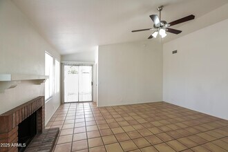 8876 W Michelle Dr in Peoria, AZ - Building Photo - Building Photo