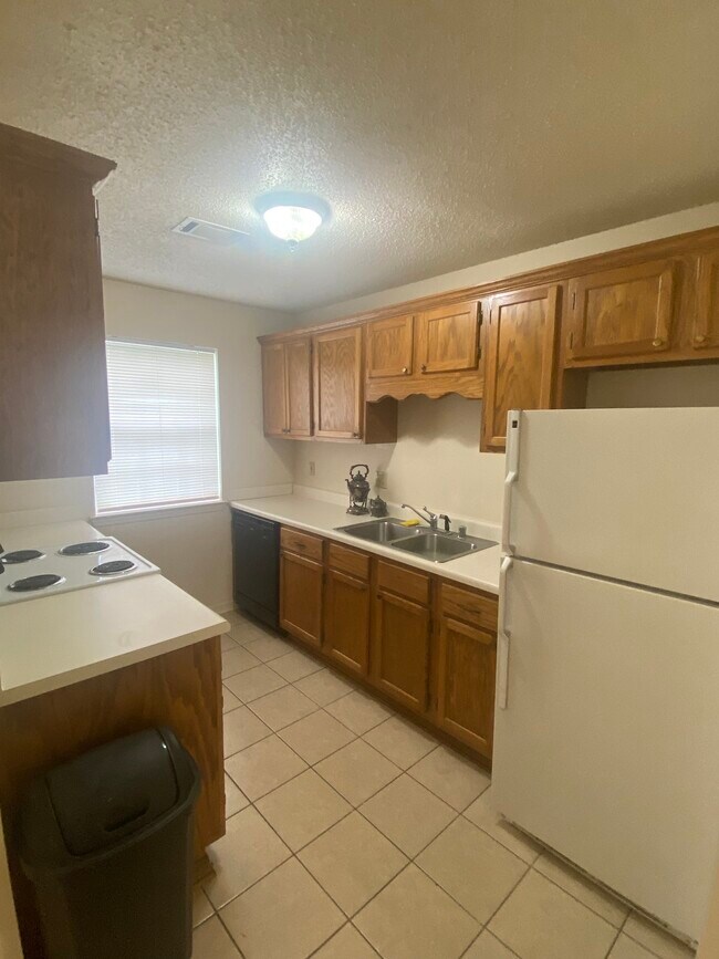 36 S Church St-Unit -B in Vilonia, AR - Building Photo - Building Photo