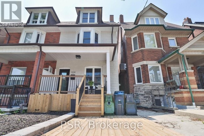 property at 1224 Lansdowne Ave