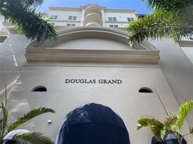 50 Menores Ave in Coral Gables, FL - Building Photo