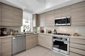 87 N Shore Dr in Miami Beach, FL - Building Photo - Building Photo