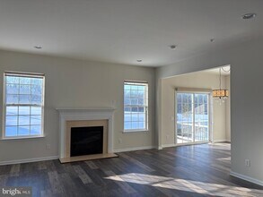 142 Sills Ln in Downingtown, PA - Building Photo - Building Photo