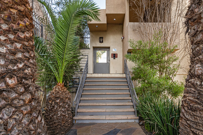 Franklin Skyline in Hollywood, CA - Building Photo - Building Photo