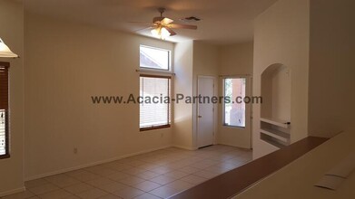2145 E Calle Gran Desierto in Tucson, AZ - Building Photo - Building Photo