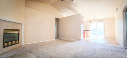 5875 S Hollyhock Way in Boise, ID - Building Photo - Building Photo