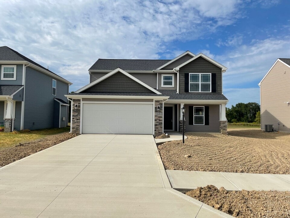 1646 Teniente Ct in Fort Wayne, IN - Foto de edificio