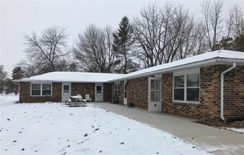 725 Prospect St in Lamont, IA - Building Photo - Building Photo