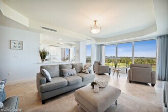 4951 Bonita Bay Blvd in Bonita Springs, FL - Building Photo - Building Photo