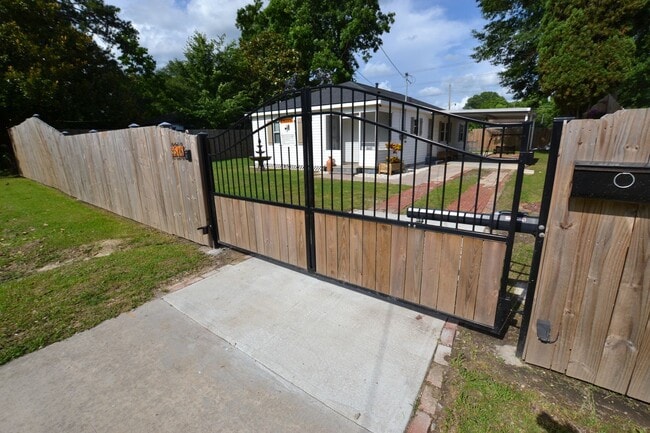 9516 Gassie St in Baton Rouge, LA - Building Photo - Building Photo