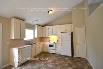 193 Windsor Cir in Stockbridge, GA - Foto de edificio - Building Photo