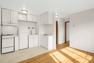 3308 Girard Ave S in Minneapolis, MN - Building Photo