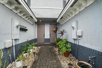 3429 NW 13th St in Lauderhill, FL - Building Photo - Building Photo