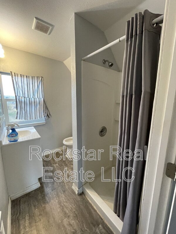 property at 11721 E Alki Ave