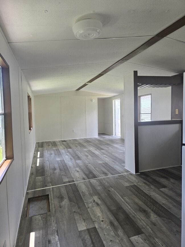 property at 926 Hollywood Dr